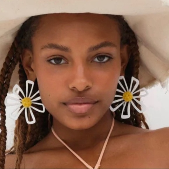 For Love And Lemons Flower Earrings - Picture 3 of 13